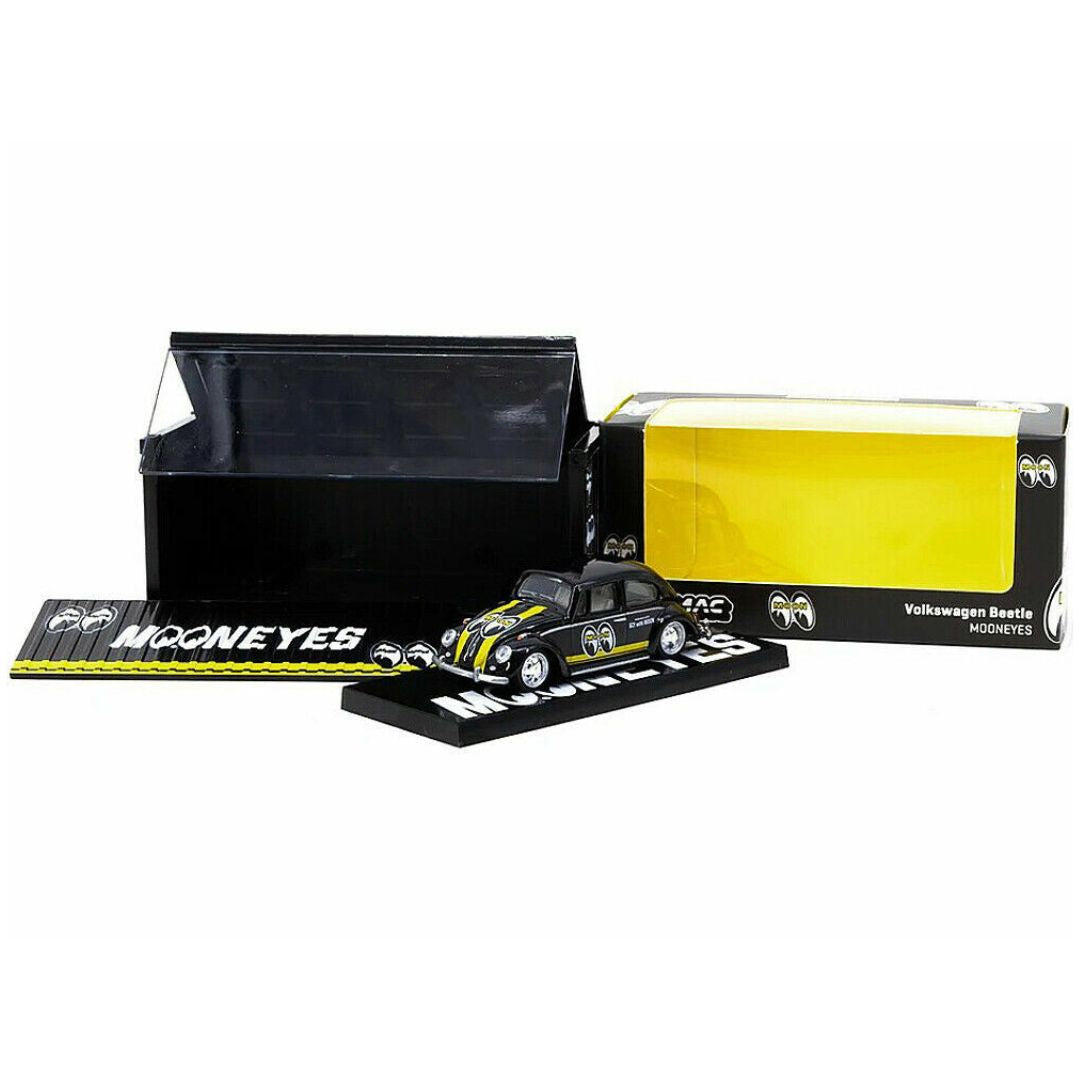 Tarmac Works Volkswagen Beetle Mooneyes with Container