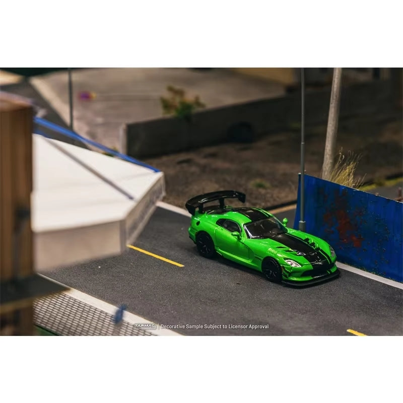 Tarmac Works Dodge Viper ACR Extreme Green