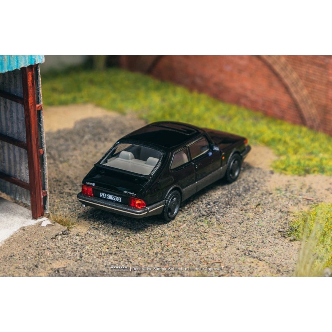 Tarmac Works Saab 900 Turbo