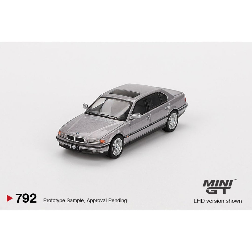 Mini GT BMW 750IL Aspen Silver Metallic - 792