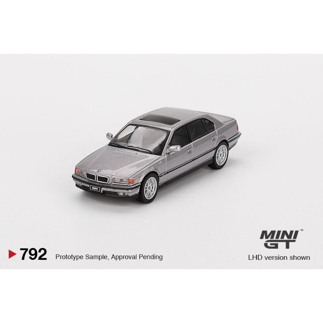 Mini GT BMW 750IL Aspen Silver Metallic - 792