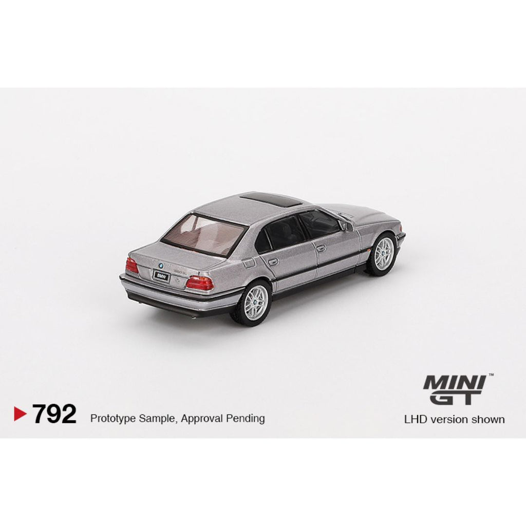 Mini GT BMW 750IL Aspen Silver Metallic - 792
