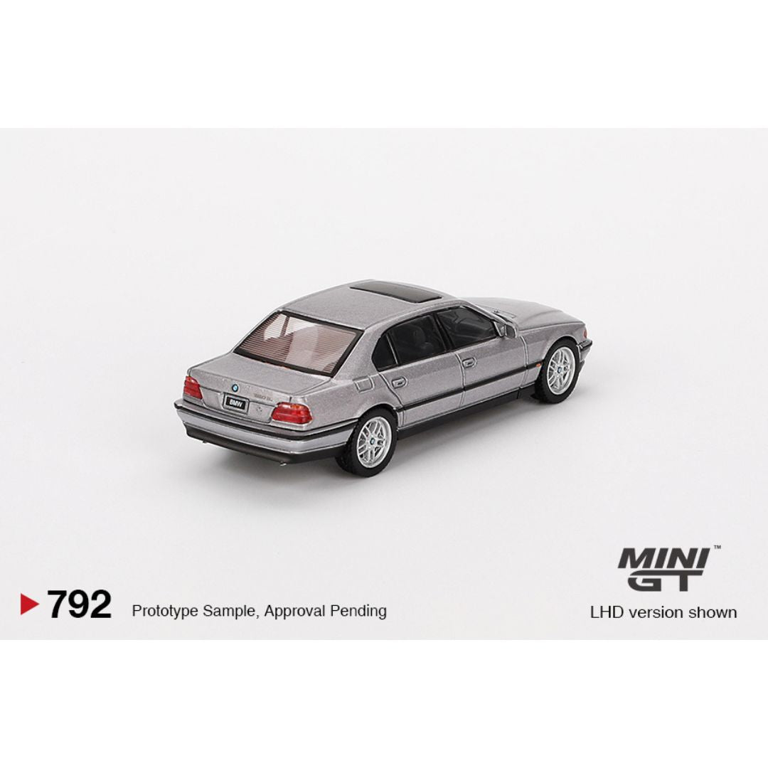 Mini GT BMW 750IL Aspen Silver Metallic - 792