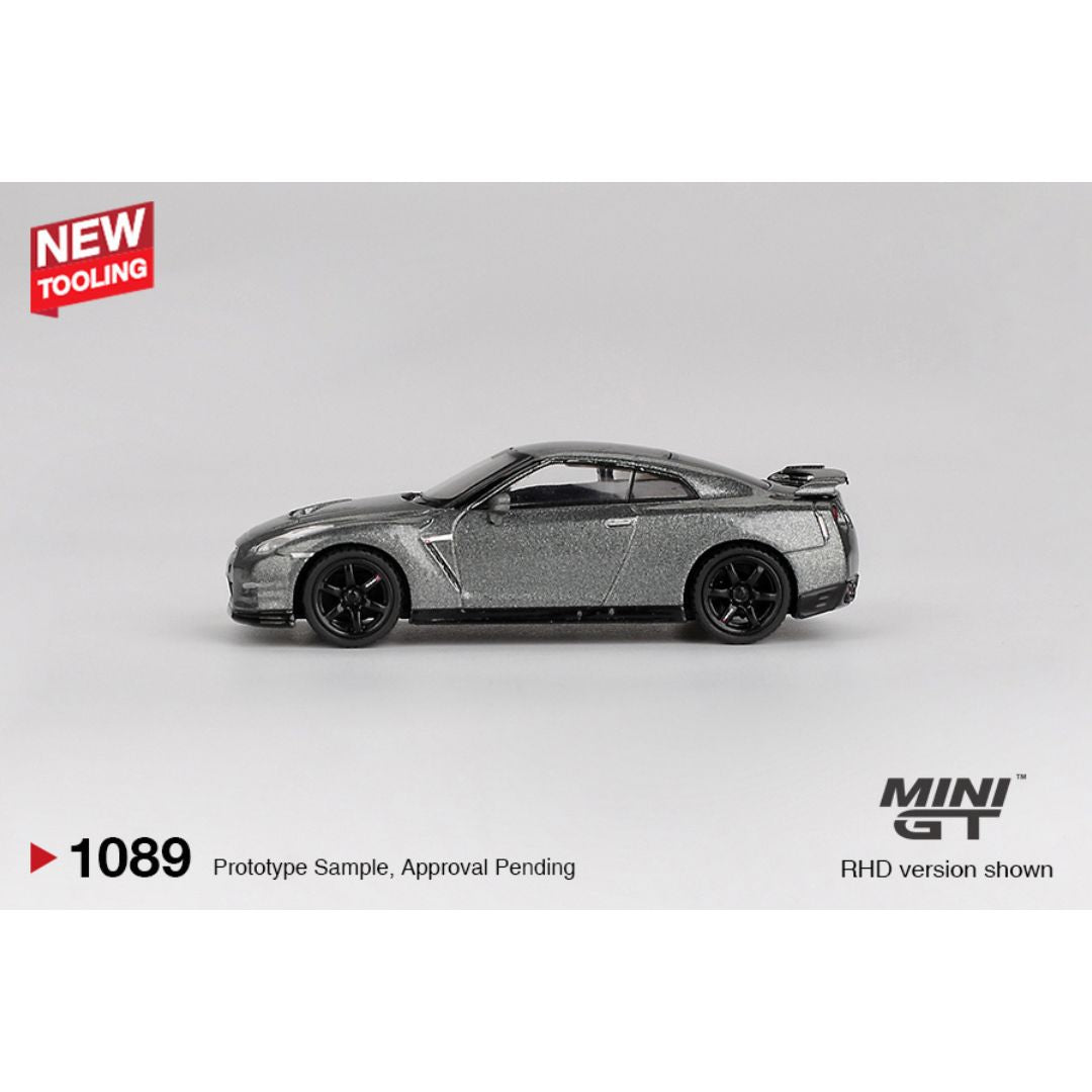 Mini GT Nissan GT-R 2013 Dark Metal Gray (NISMO R35 CRS Version) - 1089