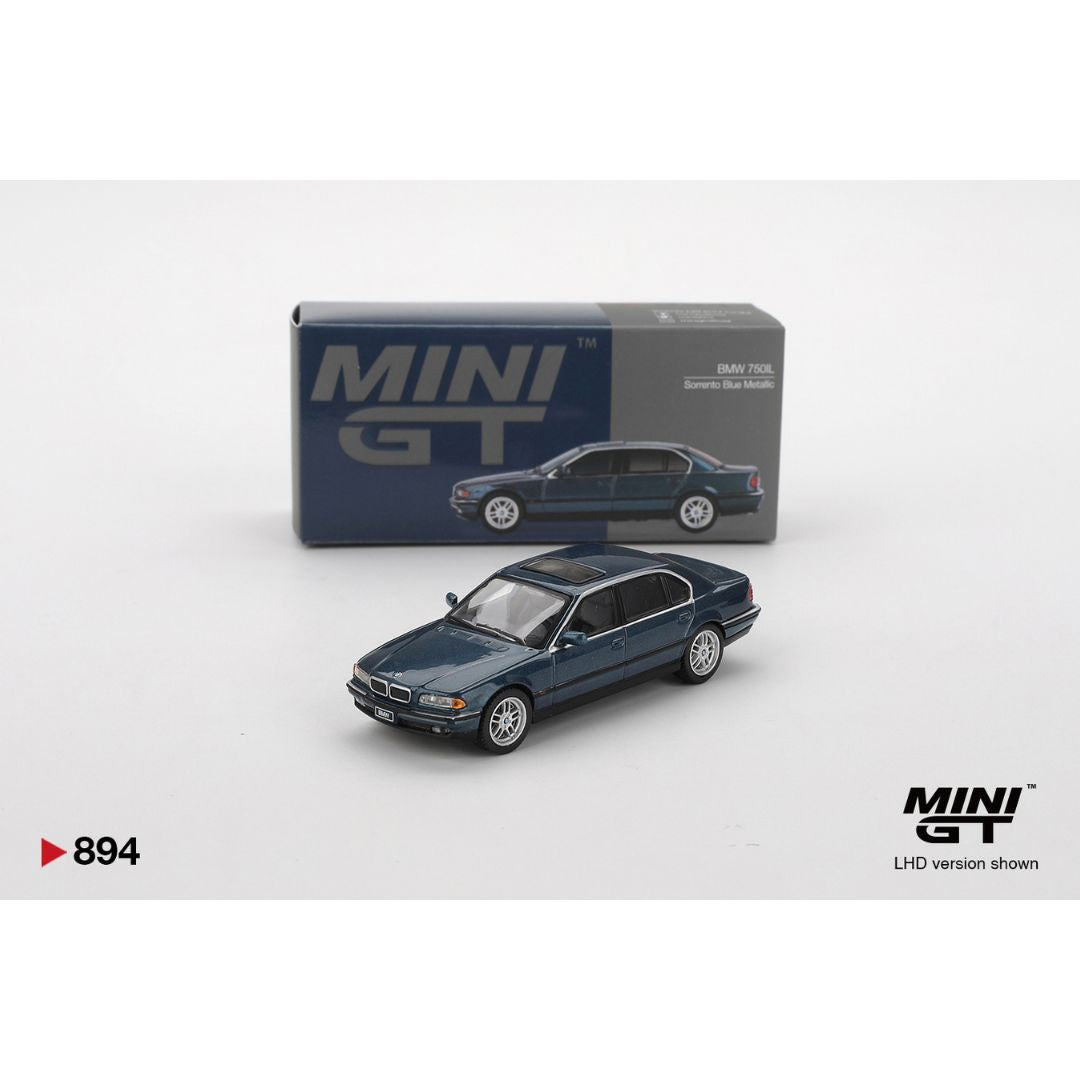Mini GT BMW 750IL Sorrento Blue Metallic - 894