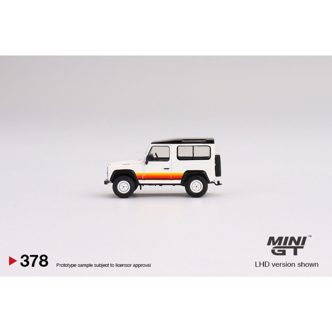 Mini GT Land Rover Defender 90 Wagon - 378