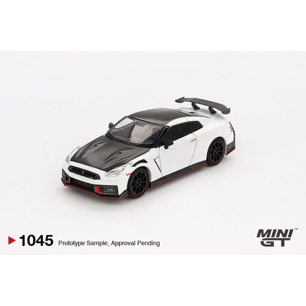 Mini GT Nissan GT-R Nismo 2024 Brilliant White Pearl  - 1045