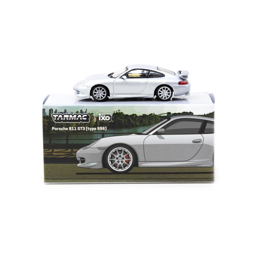 *EN CAMINO* Tarmac Works X iXO Models Porsche 911 GT3 (type 996) Silver