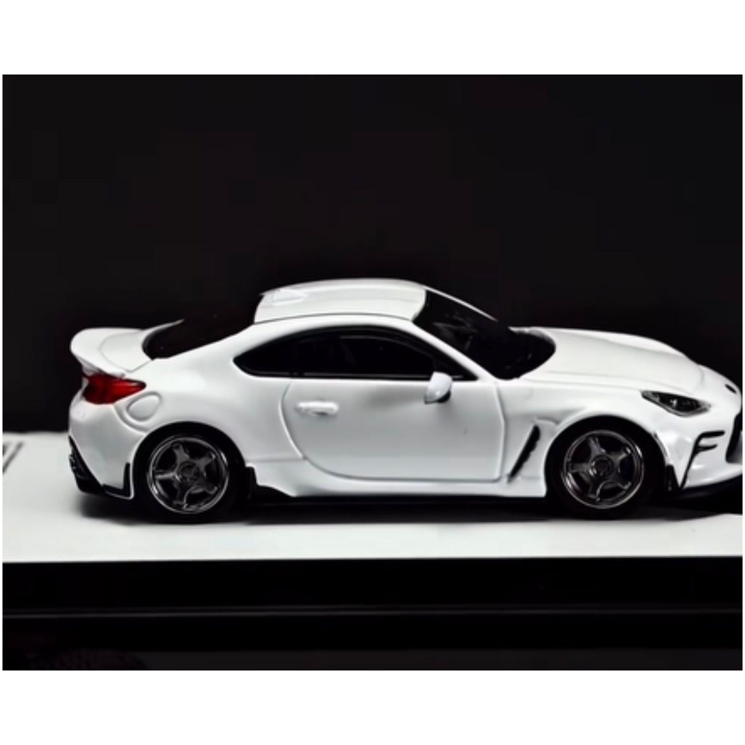 *PRE-ORDER* Inno64 x Alpharex x Max Orido Toyota GR86 | 2025 Hong Kong Tokyo Auto Salon